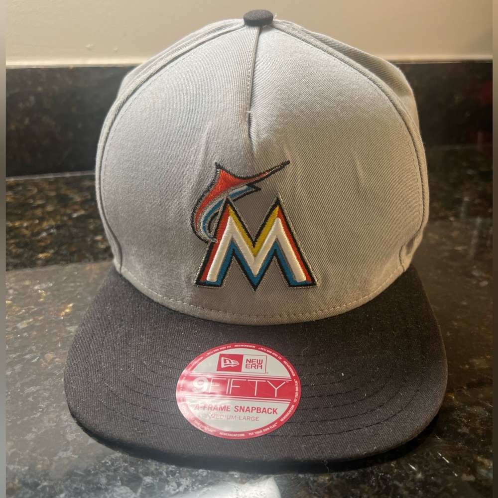 Miami Marlins MLB New Era 9Fifty Snapback Hat Adjustable Cap Gray Black M/L